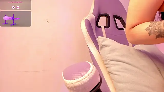 _celeste_moore (F teen) - Tipper fuck machine x3 min 😈