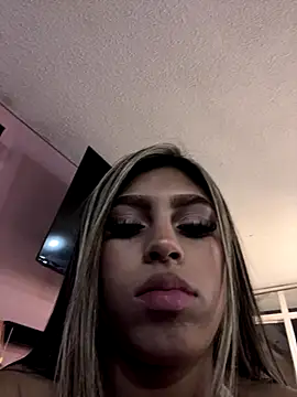 ZoeMillerPink_