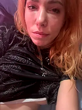 pisswhorelana - Pisswhorelana's free webcam - UK Sex Cams