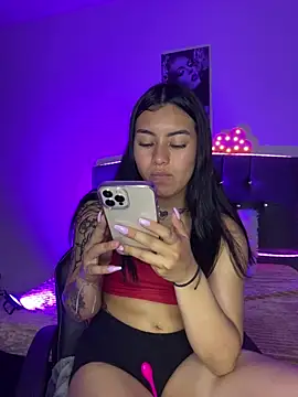 emily_22x from StripChat is Freechat