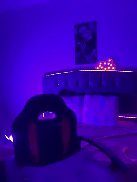 emily_22x