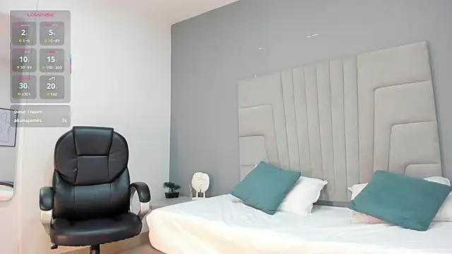 Preview of mia_smith_x1