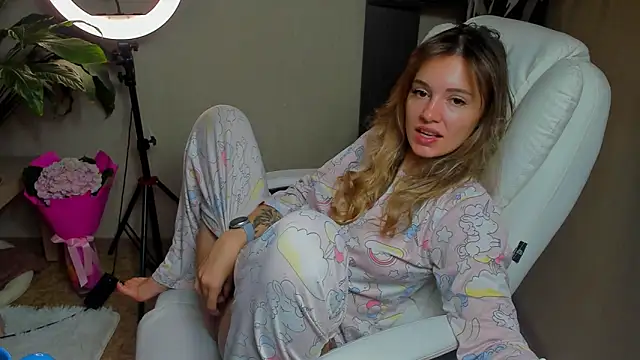 foxy_blond