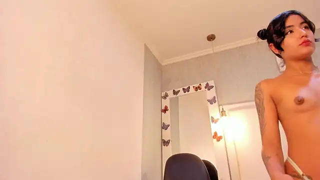 emilyadams0 - Emilyadams0's free webcam - UK Sex Cams