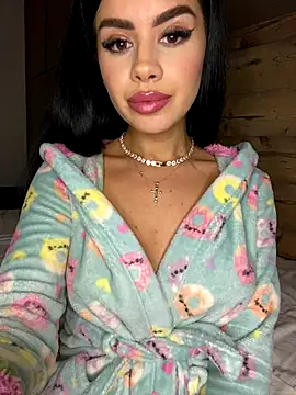 ameliablack_1 - Ameliablack_1's free webcam - UK Sex Cams