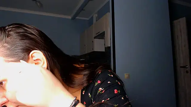 NikiWhite