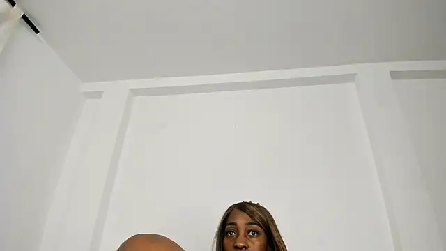 Ebony_danik