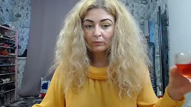  Helen1974 chat room