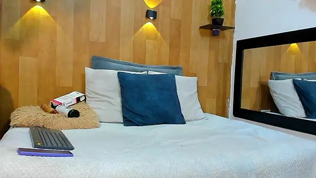 luna_velour0