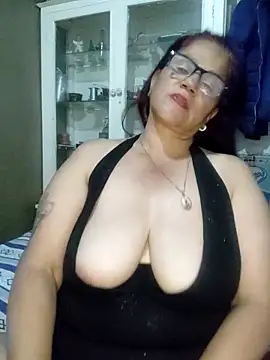 Edged_Hot69