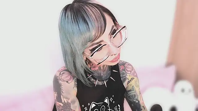 NikkiRamone