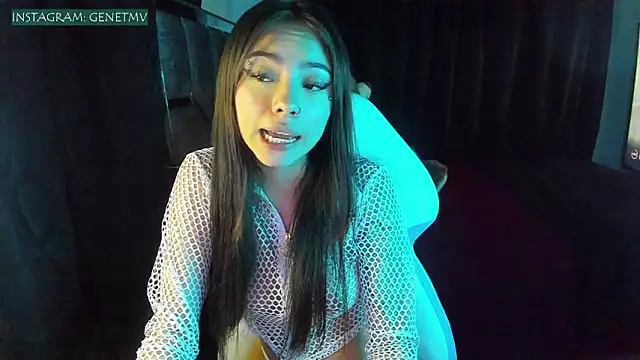 Roxanne_tay