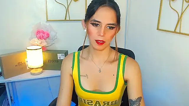 xprecuiosechesca - XPrecuioseChesca's free webcam - UK Sex Cams