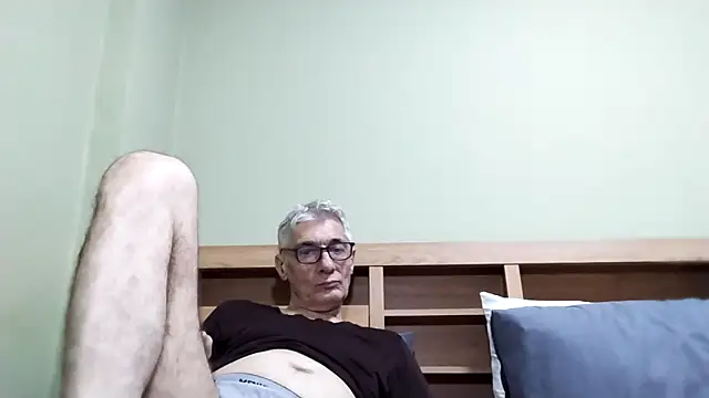 BIGUNCUTHARDCOCK