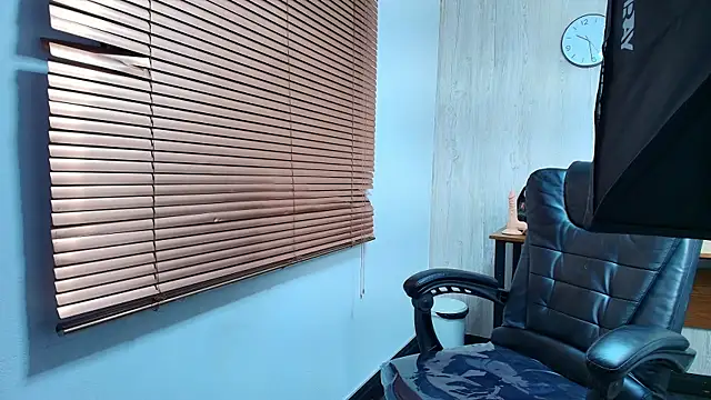aurorabrow - AuroraBrow's free webcam - UK Sex Cams