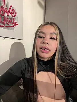 Karina16_pink