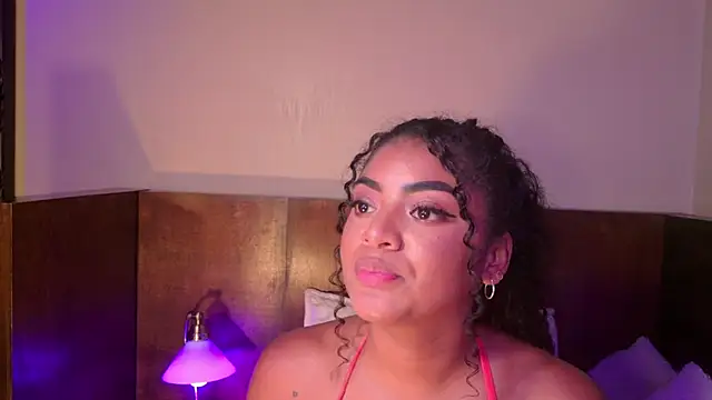Carly_Monroe_