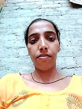 Pinki_thakur_1