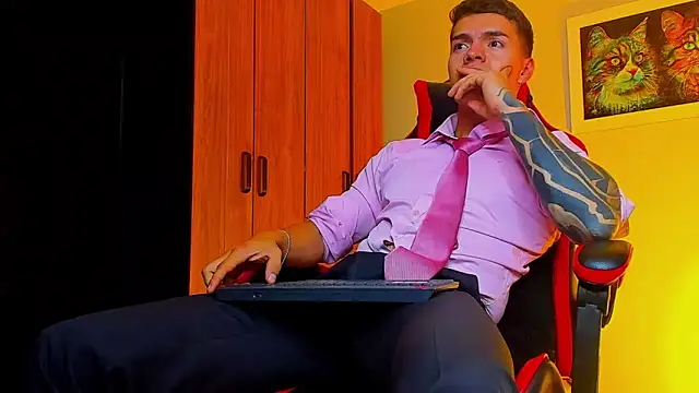  ALPHA_DOMINUS_ chat room