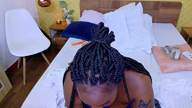 kiara_evanss