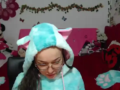 Angela_18honey