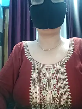 aishwaryaa_69 - Aishwaryaa_69's free webcam - UK Sex Cams