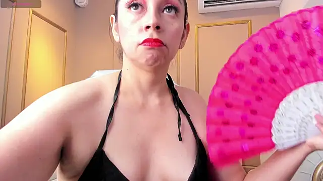 perlapreciosa - PerlaPreciosa's free webcam - UK Sex Cams