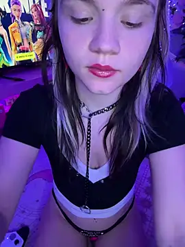 Cutiepiespanks from StripChat is Freechat