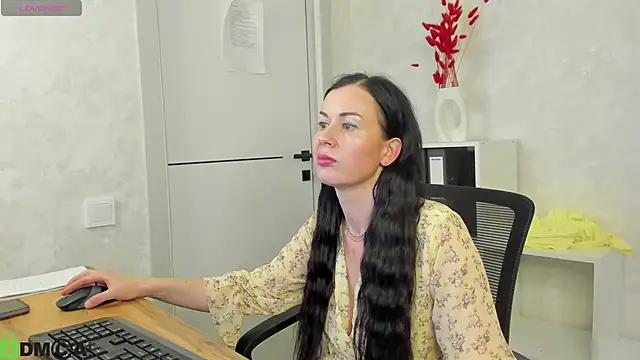 Stella_Leon