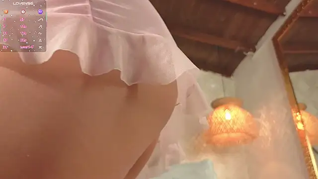 kimhilton_
