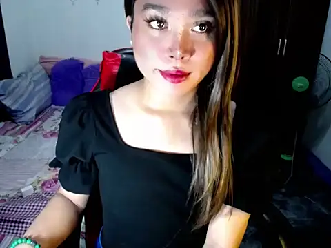 sofiathe1st - Sofiathe1st's free webcam - UK Sex Cams