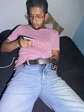 darkdickhard - Darkdickhard's free webcam - UK Sex Cams