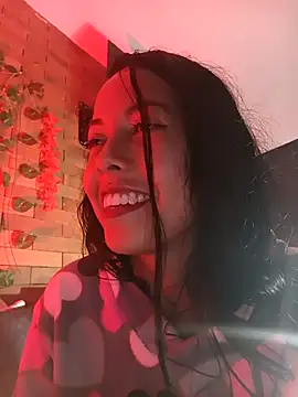 miaforever1 - MiaForever1's free webcam