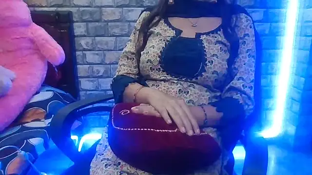 Sexy_iknoor