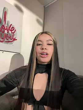 Karina16_pink
