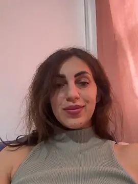 EmaSkyes from StripChat is Freechat