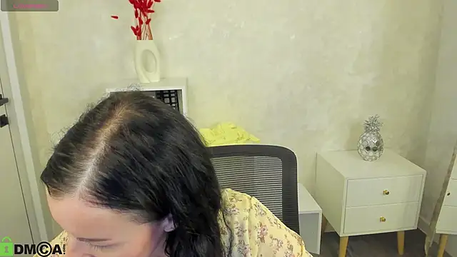Stella_Leon