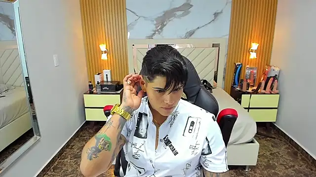 KAROLLJONES1