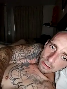 DirtyNorth Live Webcam on Stripchat