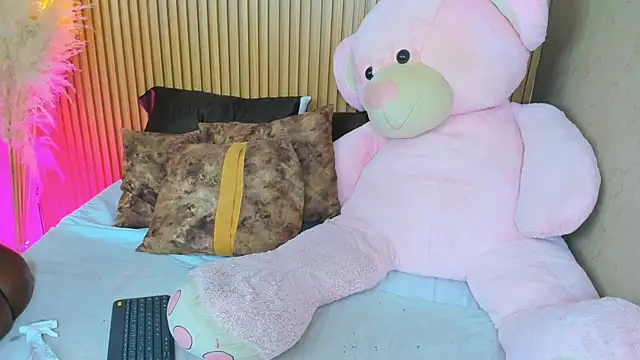  AlexiaAbbey chat room