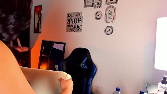 Amy_hoy69