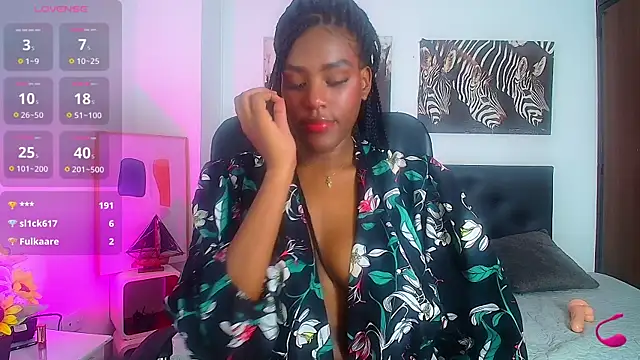 PaulinaEbony