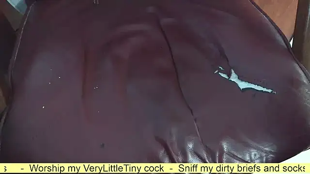 hairyandtiny - Hairyandtiny's free webcam - UK Sex Cams