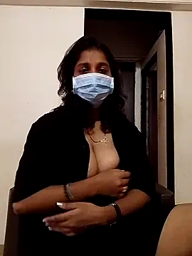 love_foreverr12 - Love_Foreverr12's free webcam - UK Sex Cams