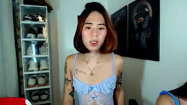 CandySweetCock Live Webcam on Stripchat