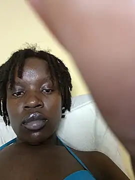Juicylittle_slute