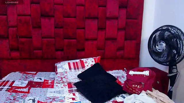 Sara_Sex77