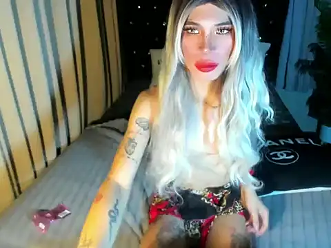 ClassyTemptressX live cam screenshot tranny on LiveWebCameras – Live Webcams & Video Chat