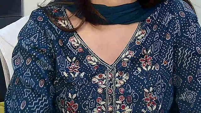 Naina_For_You