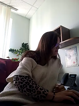valerialove43211 - ValeriaLove43211's free webcam